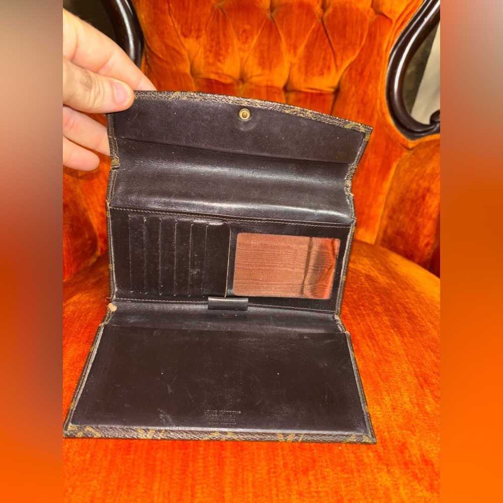 Louis Vuitton Black and Brown Wallet​​ - Picture 7 of 13